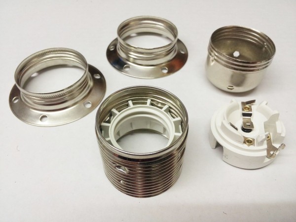 ES E27 bulb-lamp holder 3 part plus shade ring in silver