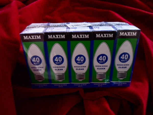 Maxim ES - E27 - CLEAR - 40 WATTS - SOLD IN 10S