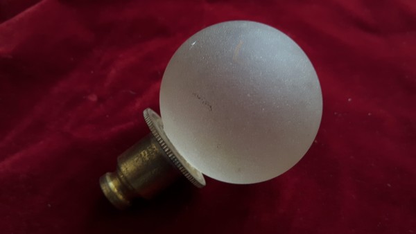 Frosted Glass Bottom Ball