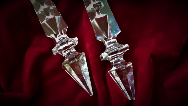 Antique crystal cut neck half albert chandelier drop