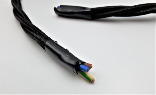 3 Core Braided Silk Flex Electrical Cable 0.75mm black