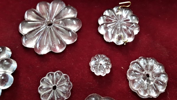 Glass Rosettes Marie Theresa