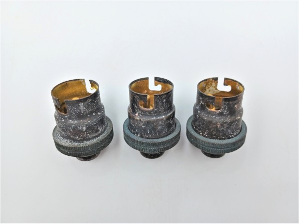 Lamp Holder BC B22 PLAIN SKIRT in ancient bronze