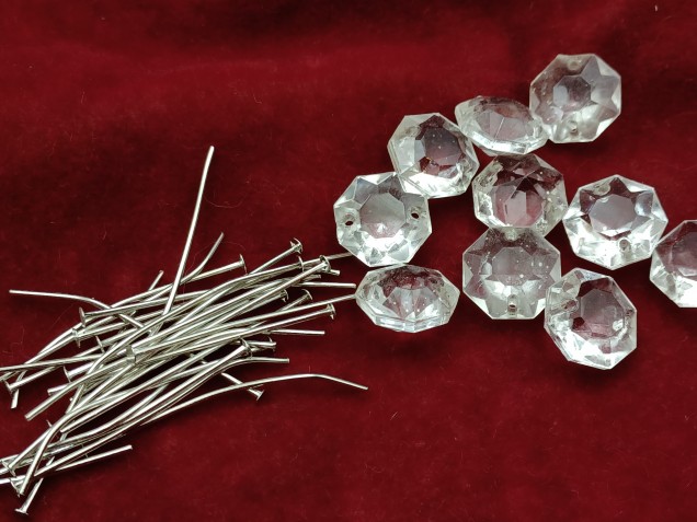 Glass chandelier 14mm beads buttons pack of 10 with 25 nickel plated 40mm pins