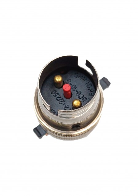 Switched lamp holder BC B22 nickel plated finish 10mm base