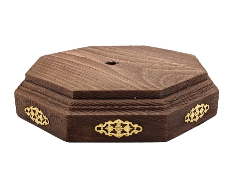 Oak stained pine wooden pattress octagon with brass hook plate