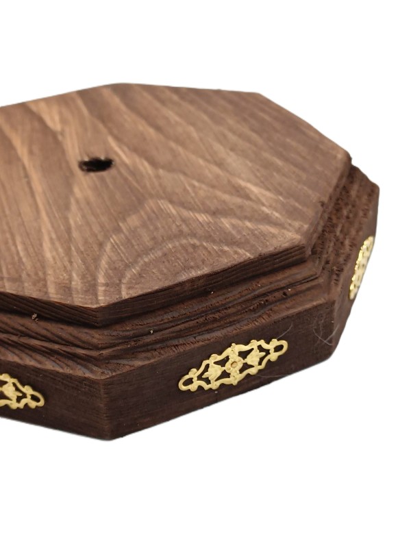 Oak stained pine wooden pattress octagon with brass hook plate