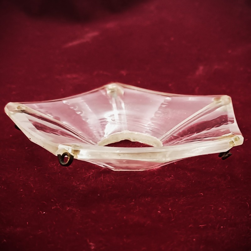 EARLY 1900s HAND CUT BOBECHE