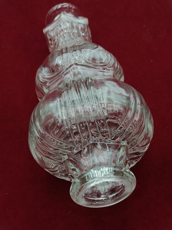 Decorative Clear Glass Centre Stem for Chandelier Restoration