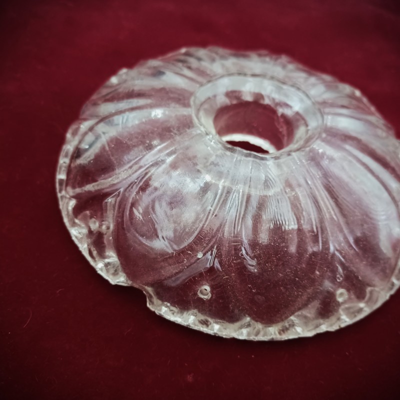 Glass chandelier dish with 10 pin holes