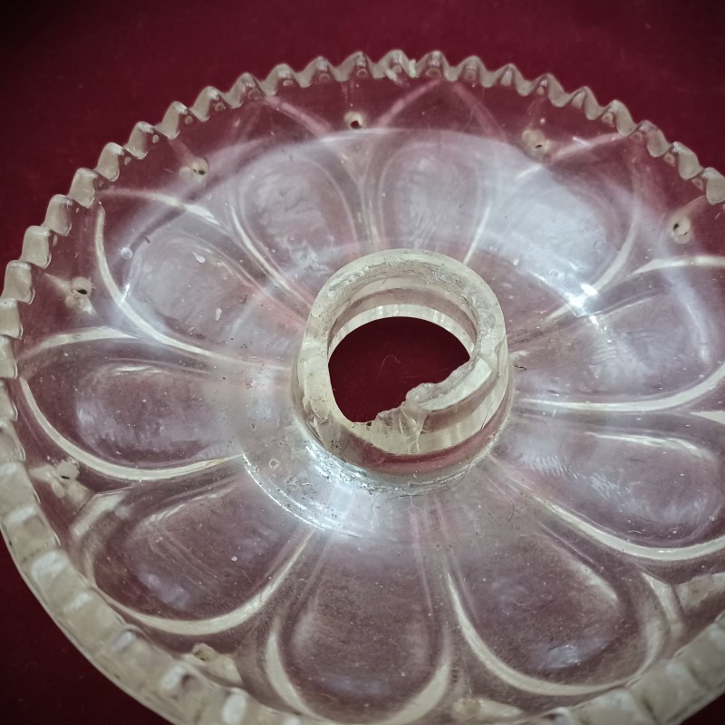 Glass chandelier dish with 10 pin holes