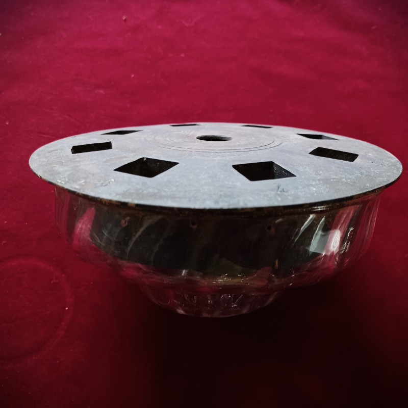 Antique Venetian glass chandelier bottom bowl with 8 arm gallery