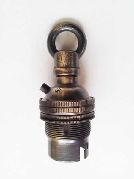 Lamp Holder With Closed Hook Threaded Skirt And Ring B22 Bayonet Cap