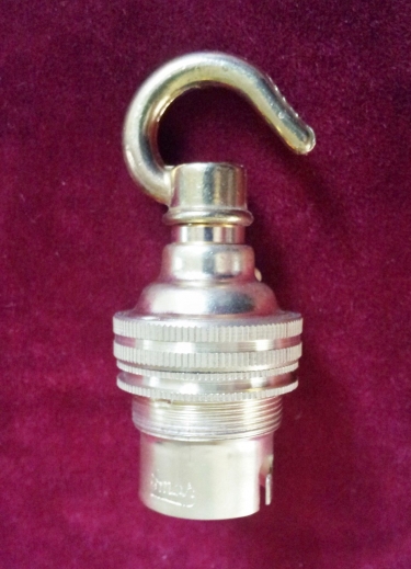 BRASS lamp holder with open hook threaded skirt and ring B22