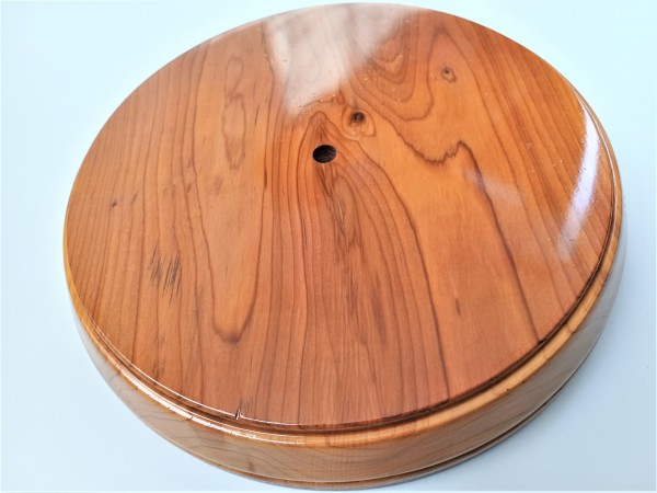 Hardwood pattress manufactured from Yew 240mm width