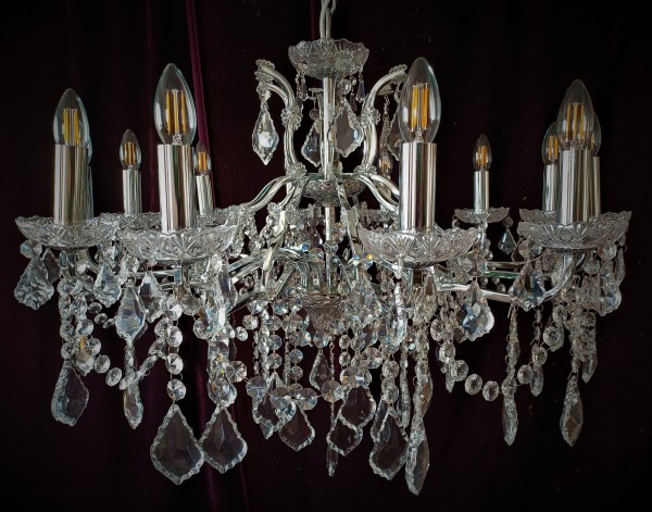 Large 12 arm crystal and glass chandelier pre-owned