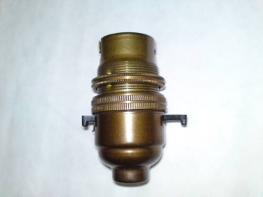 Switched lamp holder BC B22 old Brass finish half inch base thread