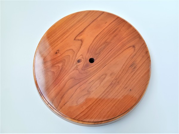 Hardwood pattress manufactured from Yew 240mm width